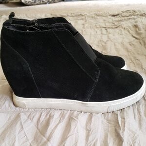 Steve Madden Women's Wavery Black Wedge Suede Leather Sneakers 9